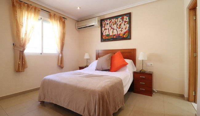 Begagnad - Villa - La Marina - La Escuera