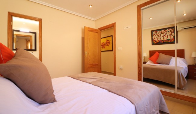 Begagnad - Villa - La Marina - La Escuera