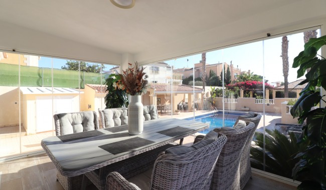 Begagnad - Villa - La Marina - La Escuera