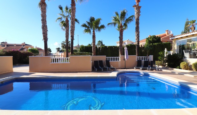 Begagnad - Villa - La Marina - La Escuera