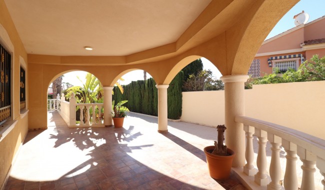 Begagnad - Villa - La Marina - La Escuera