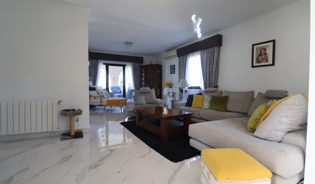Resale - Villa - Algorfa - Lomas De La Juliana