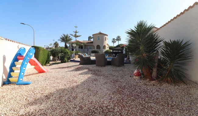Resale - Villa - Algorfa - Lomas De La Juliana