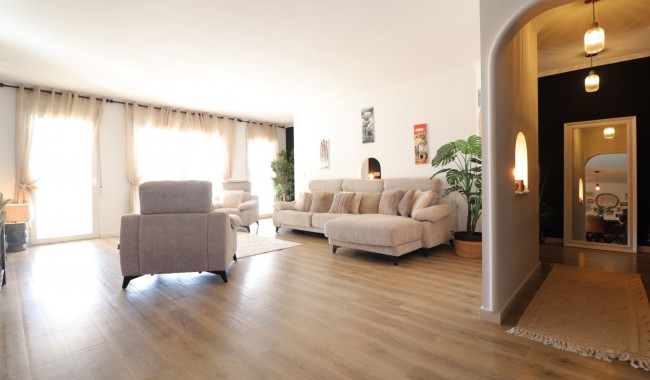 Sprzedaż - Finka - Ciudad Quesada - Rojales - Country