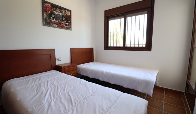 Brukt - Vertikaldelt - Algorfa - La Finca golf