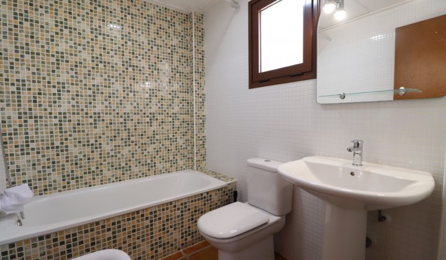 Begagnad - Vertikalt delad - Algorfa - La Finca golf