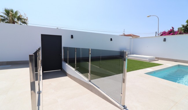 Segunda mano - Villa - Ciudad Quesada/Rojales - Ciudad Quesada - Town