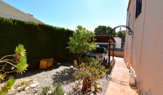 Begagnad - Villa - Orihuela - Los Balcones