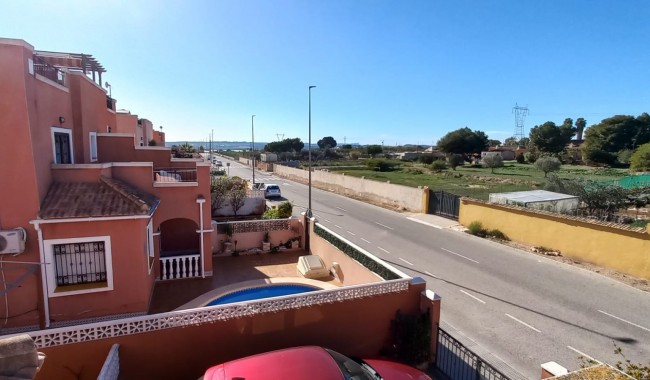 Segunda mano - Casa Quatro - Los Montesinos - La Herrada