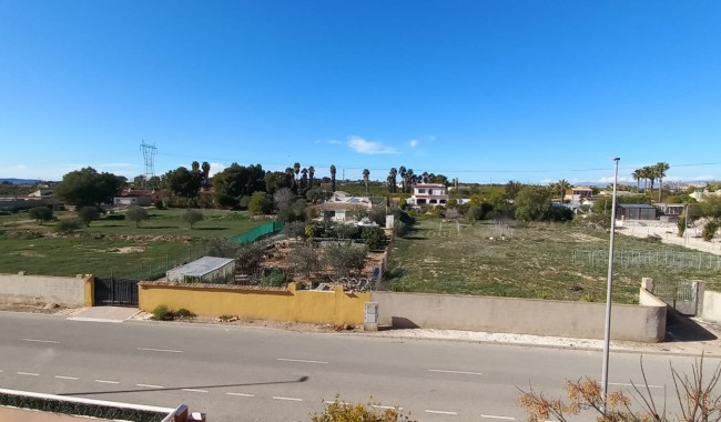 Segunda mano - Casa Quatro - Los Montesinos - La Herrada