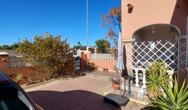 Segunda mano - Casa Quatro - Los Montesinos - La Herrada