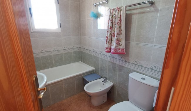 Segunda mano - Casa Quatro - Los Montesinos - La Herrada