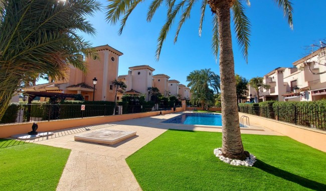 Begagnad - Vertikalt delad - Algorfa