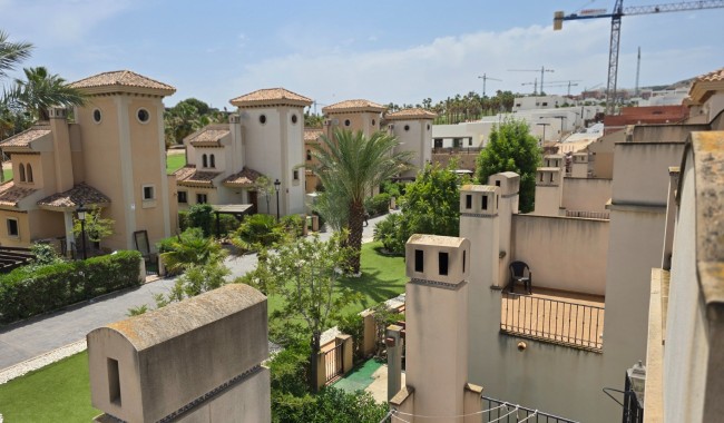 Segunda mano - Semi separado - Algorfa