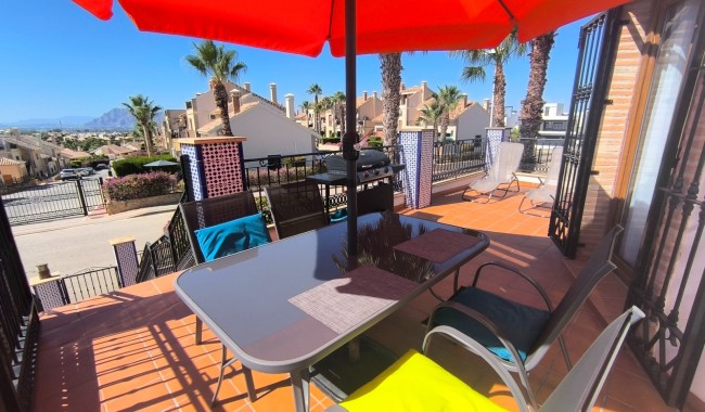 Brukt - Vertikaldelt - Algorfa