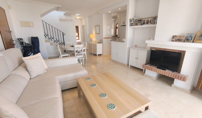 Brukt - Vertikaldelt - Algorfa