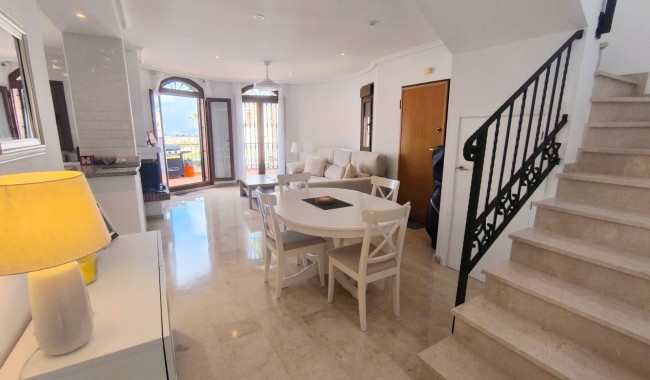 Brukt - Vertikaldelt - Algorfa