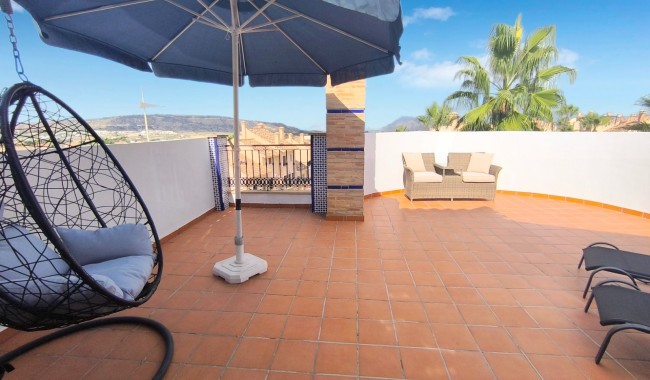 Brukt - Vertikaldelt - Algorfa