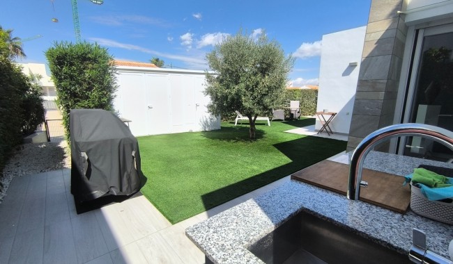 Segunda mano - Villa - Algorfa