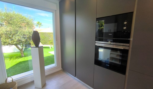 Segunda mano - Villa - Algorfa