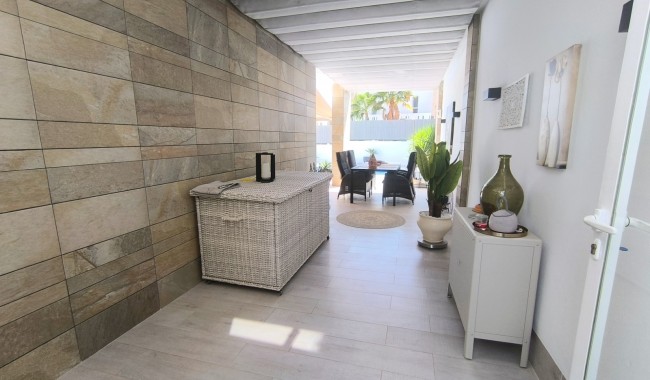 Segunda mano - Villa - Algorfa