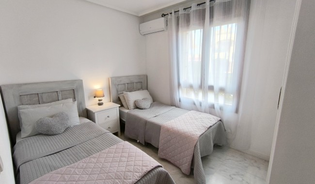 Sprzedaż - Kamienica - Algorfa