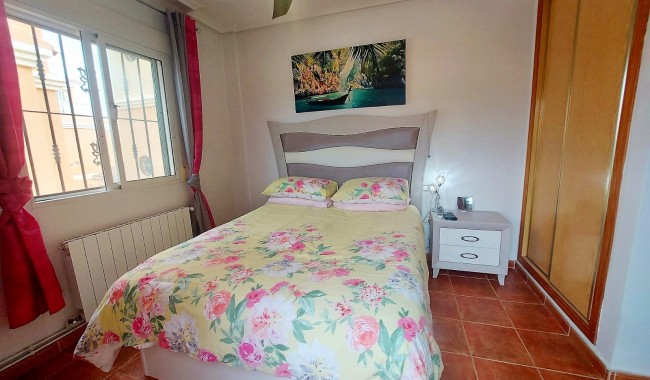Resale - Villa - Algorfa