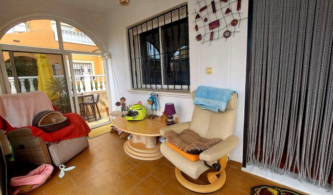 Resale - Villa - Algorfa