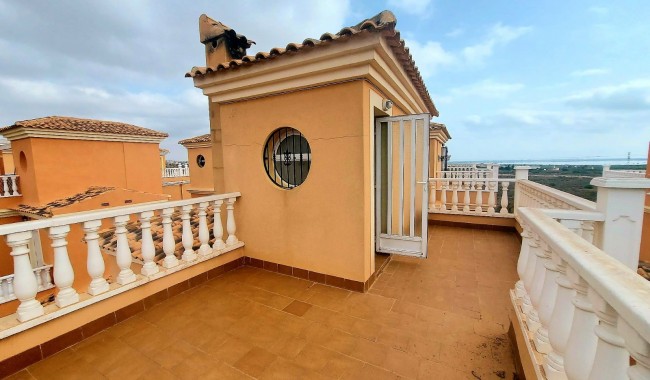 Resale - Villa - Algorfa