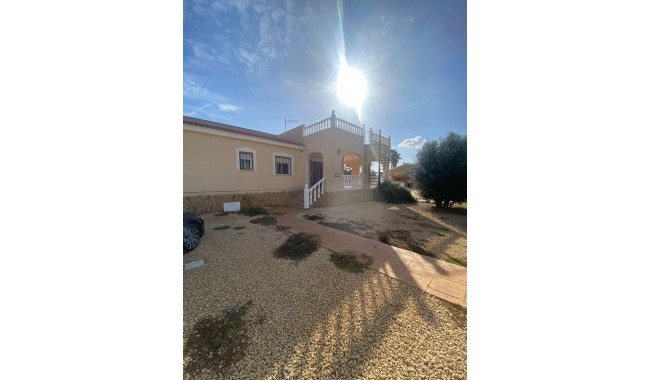 Begagnad - Villa - Catral - Costa Blanca