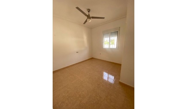 Begagnad - Villa - Catral - Costa Blanca