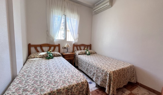 Begagnad - Radhus - Orihuela Costa - La Zenia