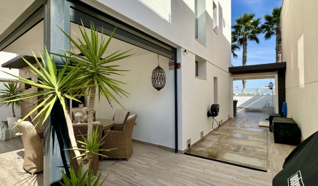 Resale - Villa - Orihuela - Lomas de Cabo Roig