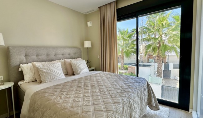 Resale - Villa - Orihuela - Lomas de Cabo Roig