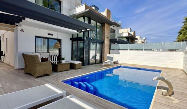 Resale - Villa - Orihuela - Lomas de Cabo Roig