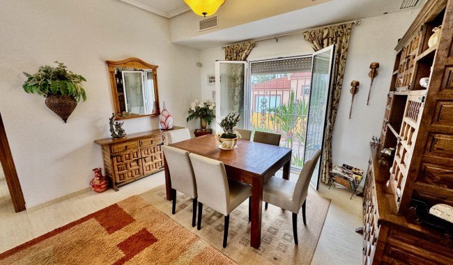 Resale - Finca - Catral