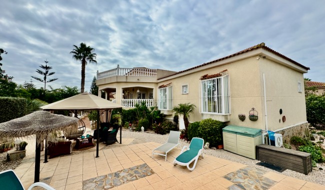 Resale - Finca - Catral