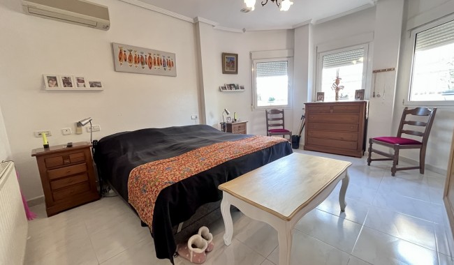 Begagnad - Villa - Orihuela Costa - La Zenia