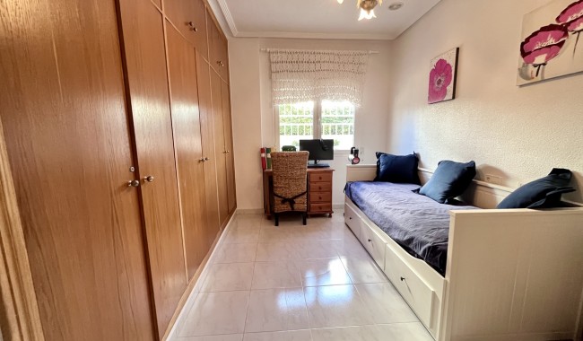 Begagnad - Villa - Orihuela Costa - La Zenia