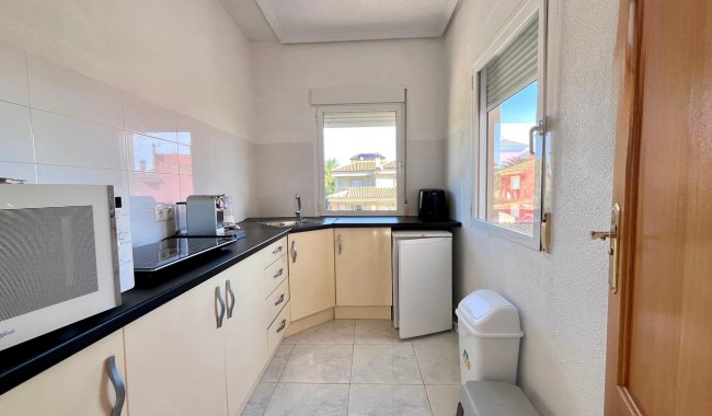 Begagnad - Villa - Orihuela Costa - La Zenia