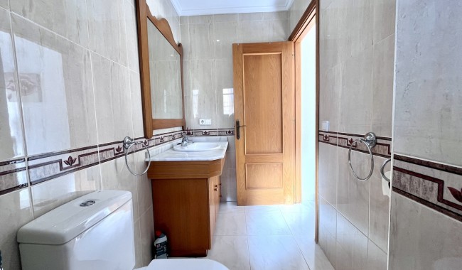 Begagnad - Villa - Orihuela Costa - La Zenia