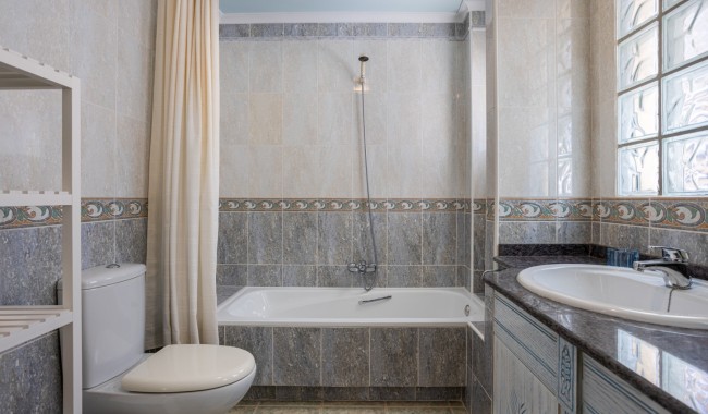 Segunda mano - Villa - Guardamar