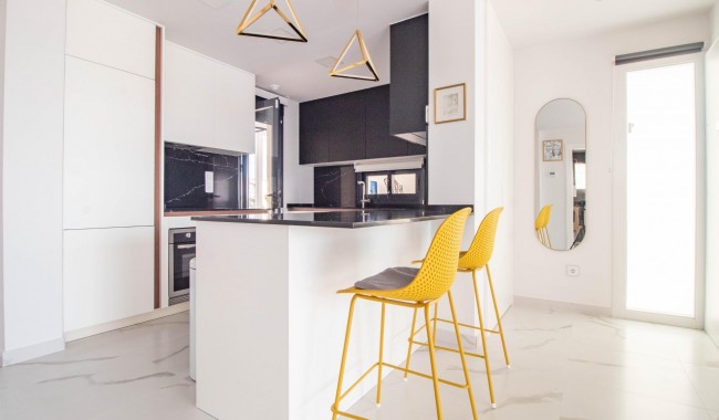 Segunda mano - Apartamento - San Miguel de Salinas