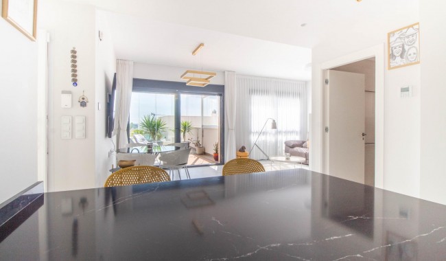 Segunda mano - Apartamento - San Miguel de Salinas