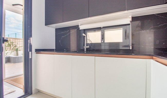 Segunda mano - Apartamento - San Miguel de Salinas