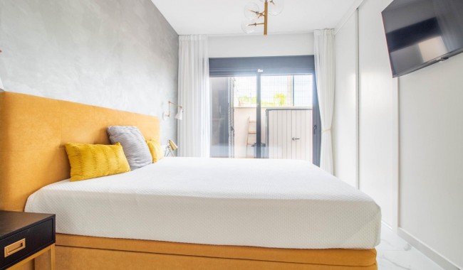 Segunda mano - Apartamento - San Miguel de Salinas