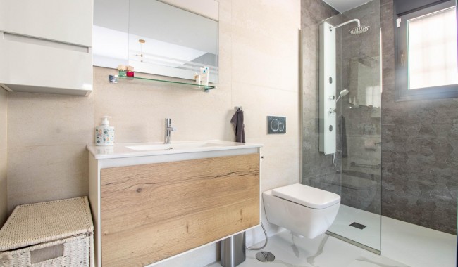 Segunda mano - Apartamento - San Miguel de Salinas