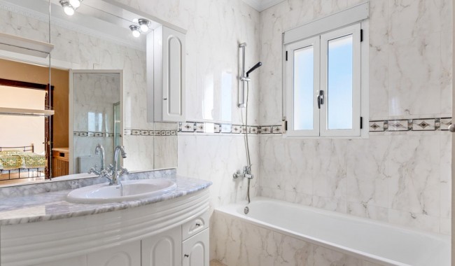 Segunda mano - Villa - Almoradi - Lomas De La Juliana