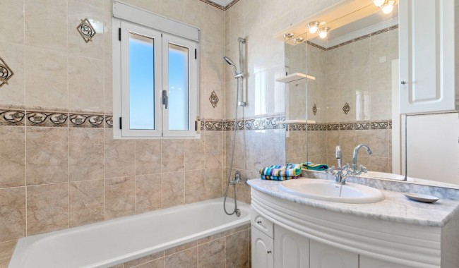 Segunda mano - Villa - Almoradi - Lomas De La Juliana