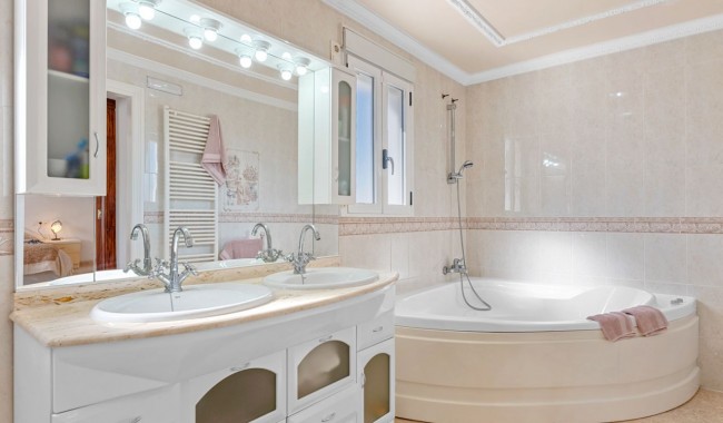 Segunda mano - Villa - Almoradi - Lomas De La Juliana